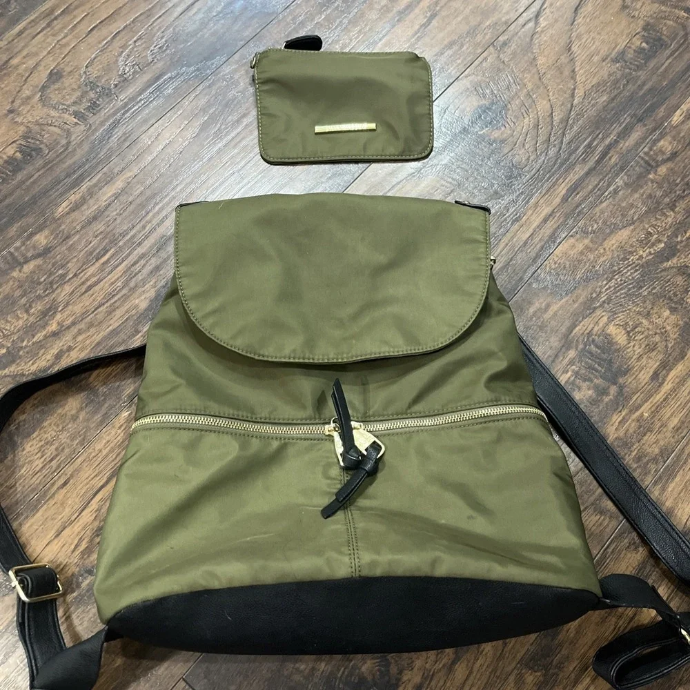 Steve Madden Backpack Women's - Picture 2 of 13